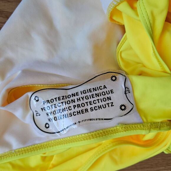 Neon yellow one piece Swimsuit Sz Small Bring me a drink - Picture 6 of 6